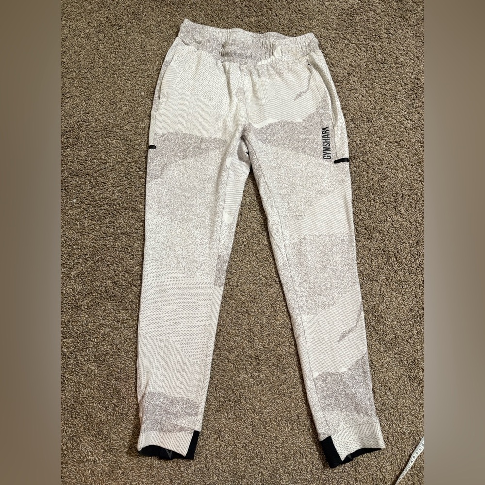 Gymshark Textured Gray and White Pants - Picture 2 of 8